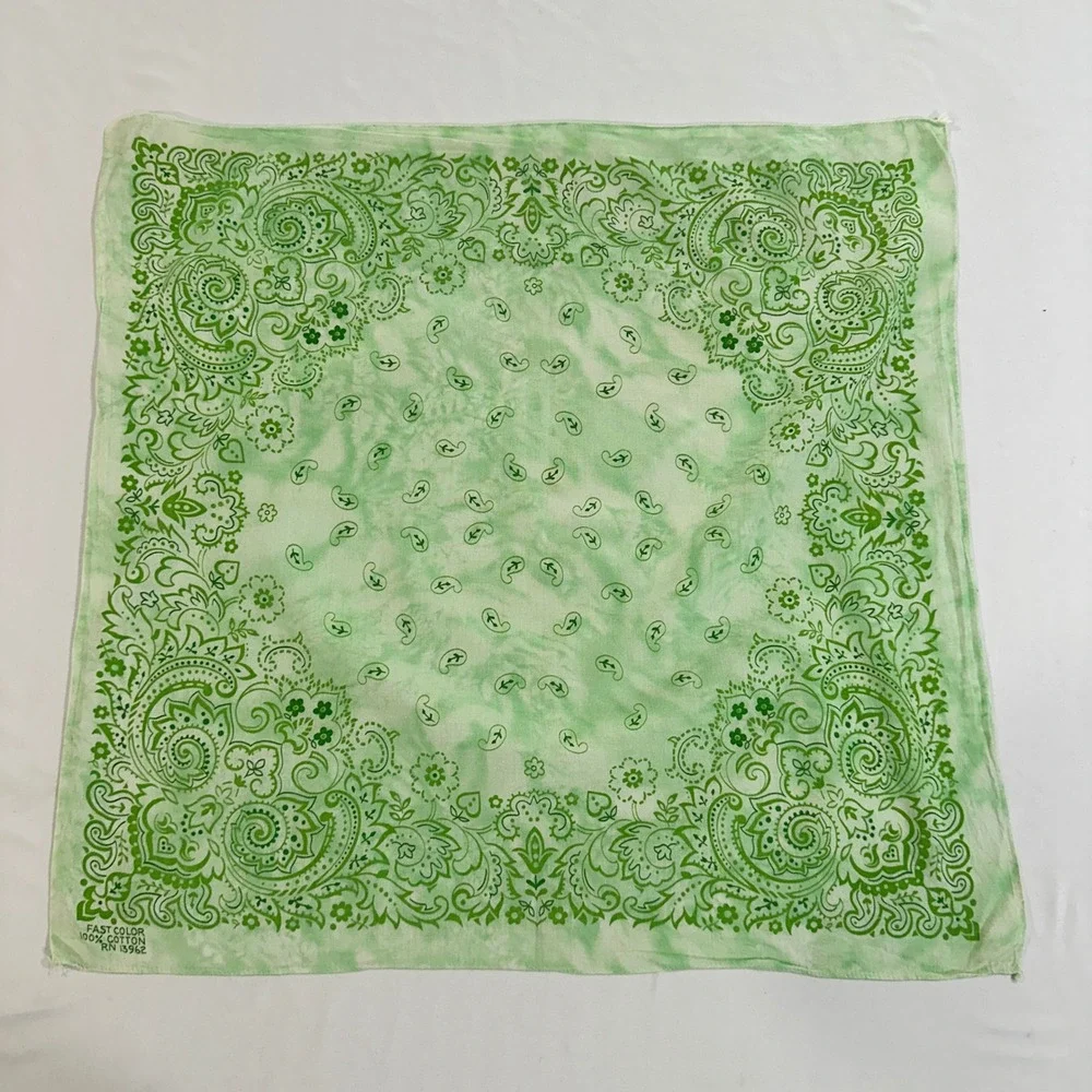 Vintage Fast Color RN 13962 Green Tie Dye Paisley Cotton Bandana Scarf 21x21
